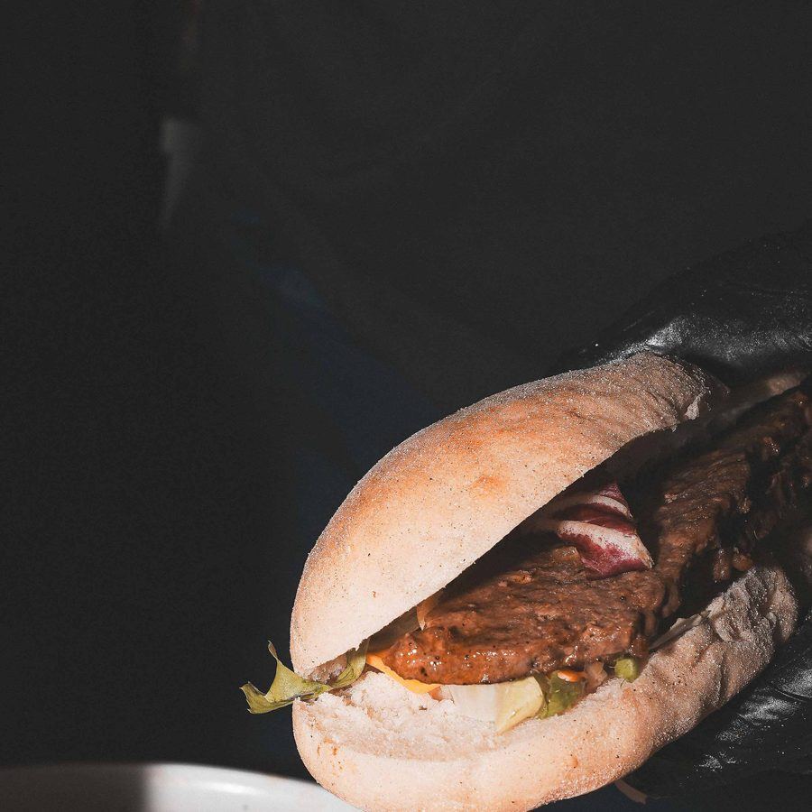Sandwich maison NEXT STOP préparé au food truck